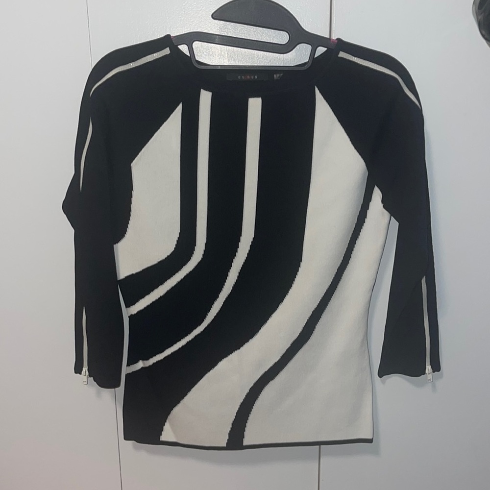 Black & White Cyrus Blouse Size Small
